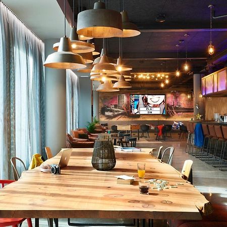 Moxy Dublin City Экстерьер фото