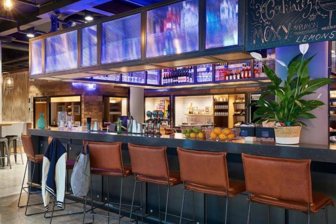 Moxy Dublin City Экстерьер фото