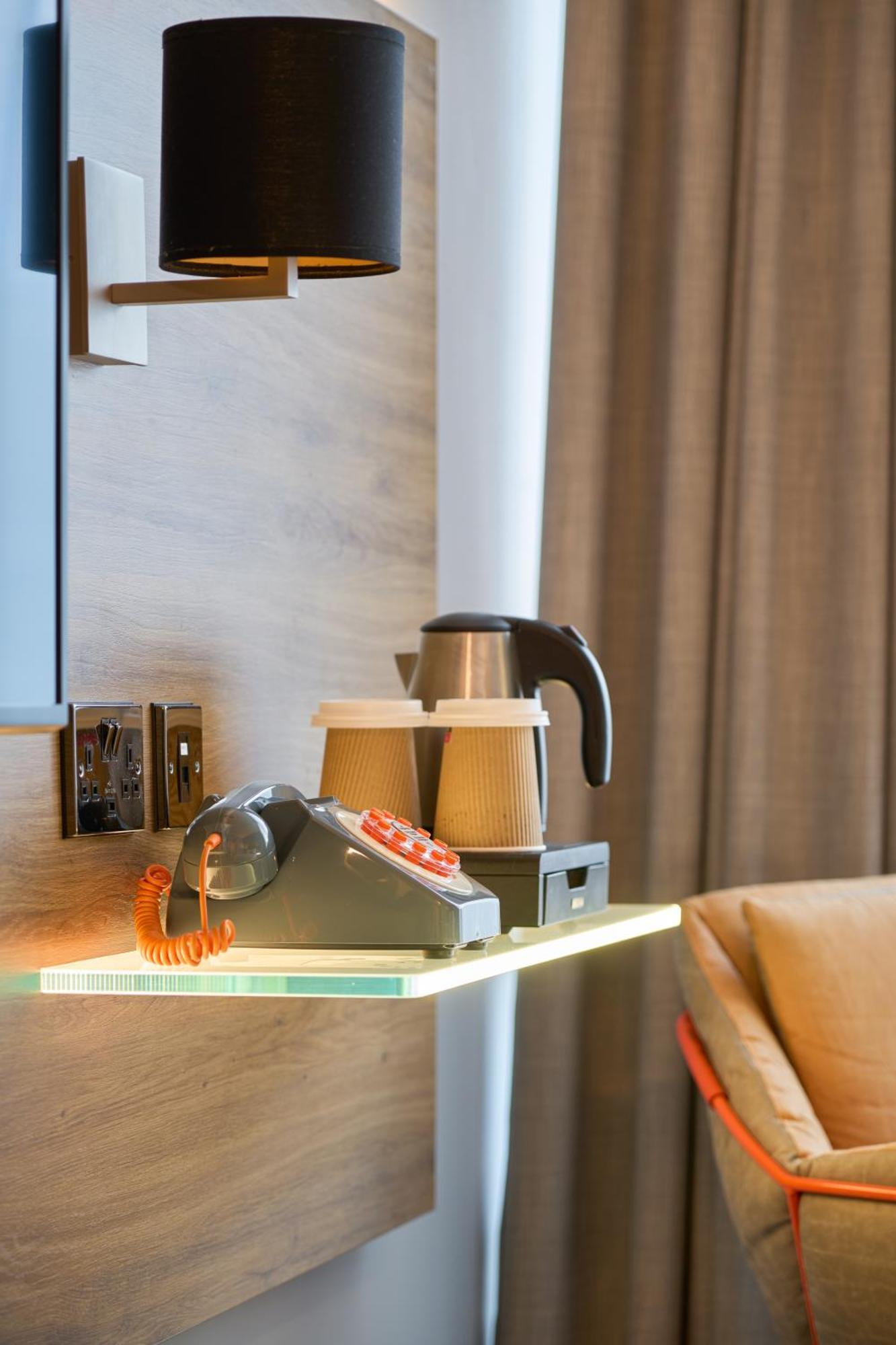 Moxy Dublin City Экстерьер фото