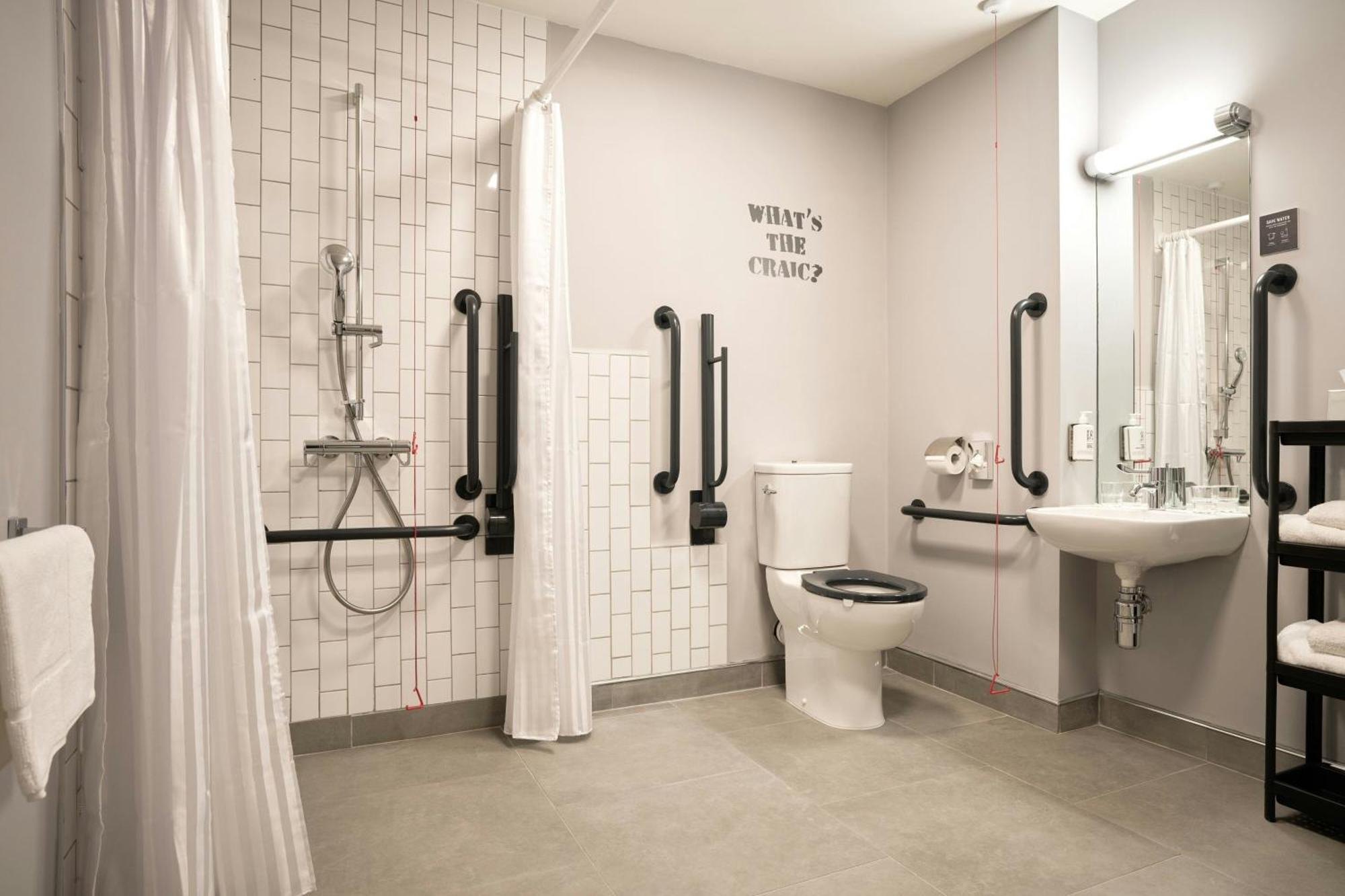 Moxy Dublin City Экстерьер фото